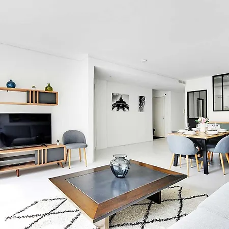 Lovely - 3br - 6p - Near Convention Paris